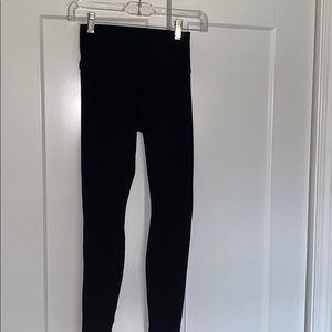 Fabletics 7/8 powerhold leggings